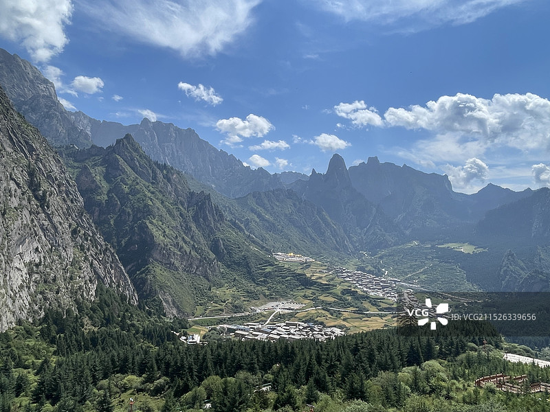 甘南舟曲县拉尕山景区图片素材