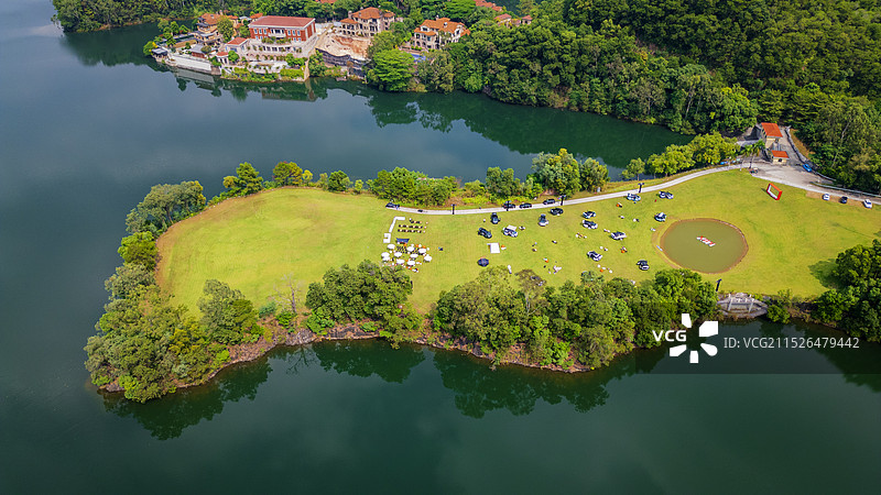 九湾潭水库里的半岛图片素材