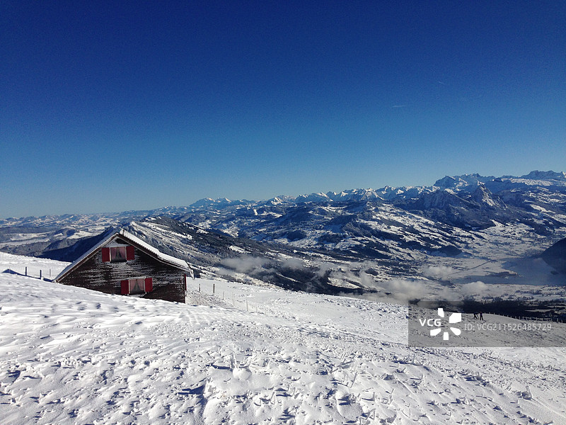 欧洲雪山木屋图片素材
