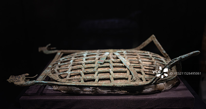 三星堆青铜龟背形网格状器青铜文物图片素材