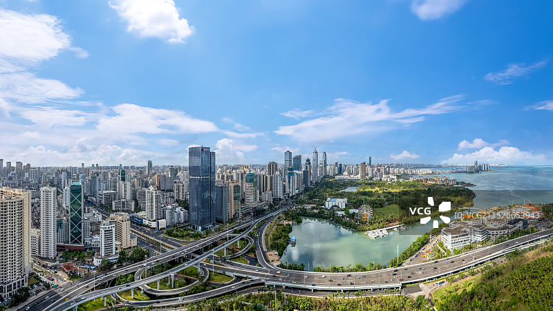 航拍海口滨海立交桥城市天际线图片素材