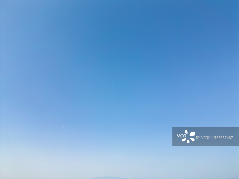 航拍纯净的天空图片素材