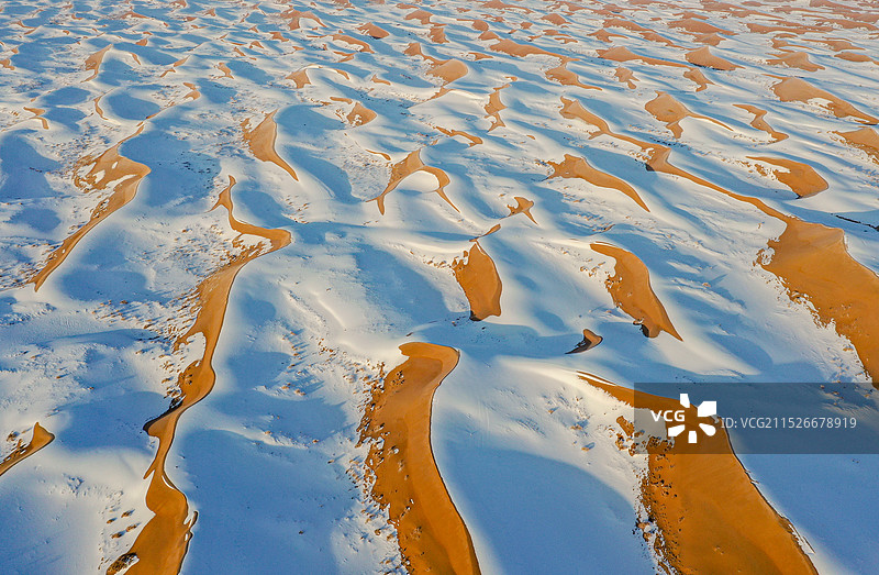 大漠冬雪图片素材