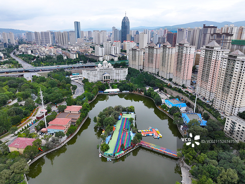 青海省西宁人民公园秀水路城市公园航拍图片素材