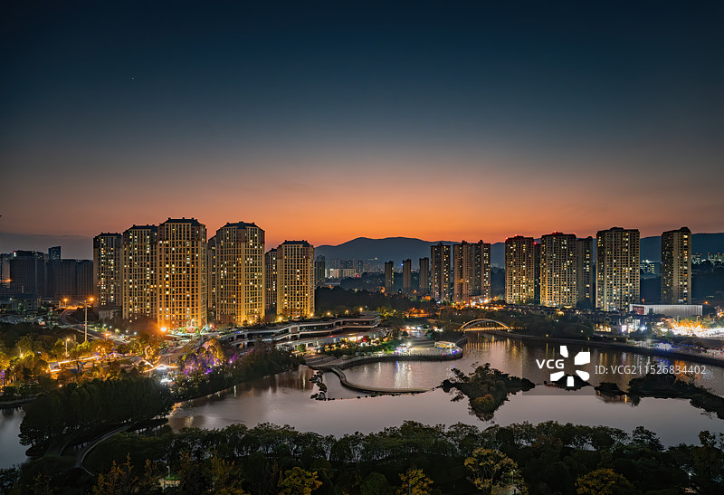 昆明瀑布公园|蓝调时刻Blue Hour图片素材