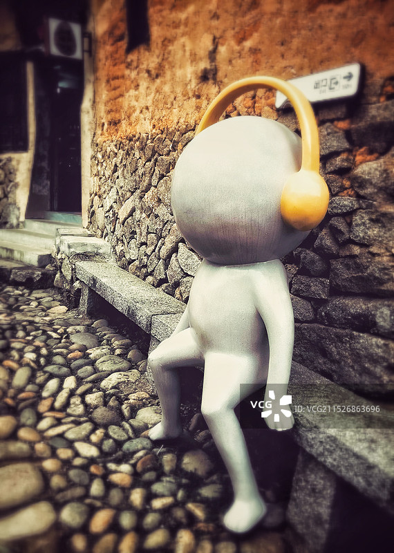 异种入侵/古寨新IP图片素材