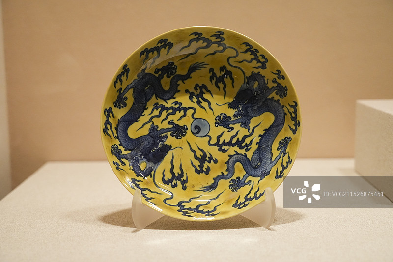 广东省深圳市南山博物馆榷陶清晖-辽宁省博物馆清三代官窑瓷器精品展馆藏珍宝图片素材