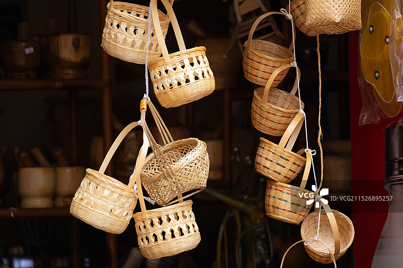 售卖中的竹编制品图片素材