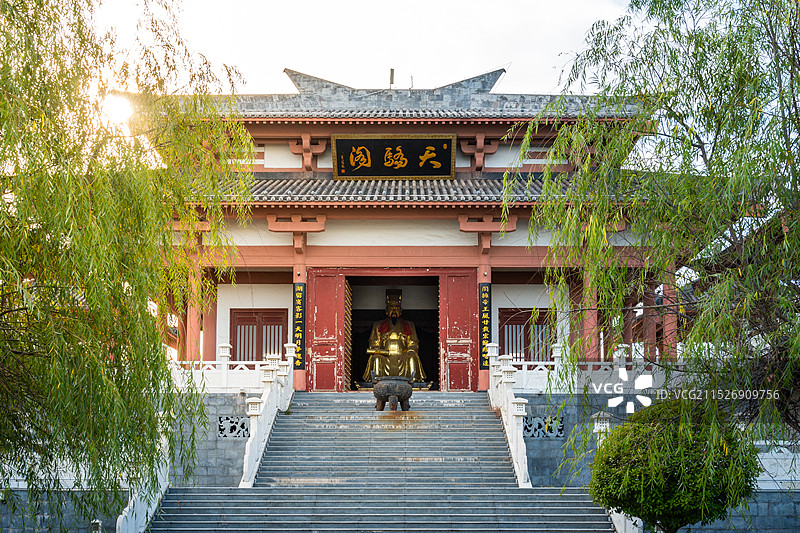 卤阳湖风景区，天骄阁图片素材