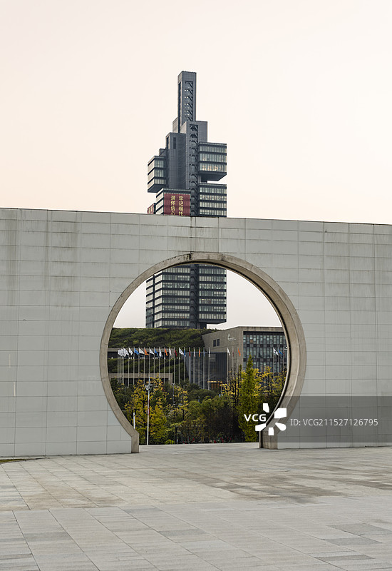 贵州贵阳地标建筑-筒式悬挂建筑-中天201大厦图片素材