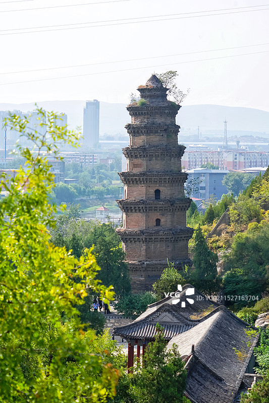 河北邯郸南响堂山石窟 古塔图片素材