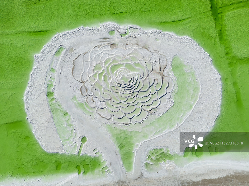 察尔汗盐湖图片素材