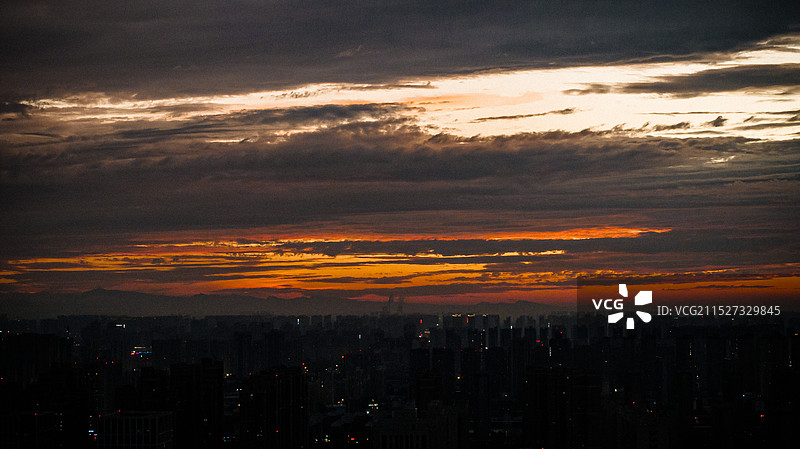 郑州日落晚霞城市建筑图片素材