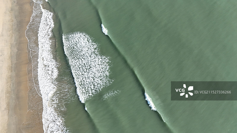 海浪与沙滩图片素材