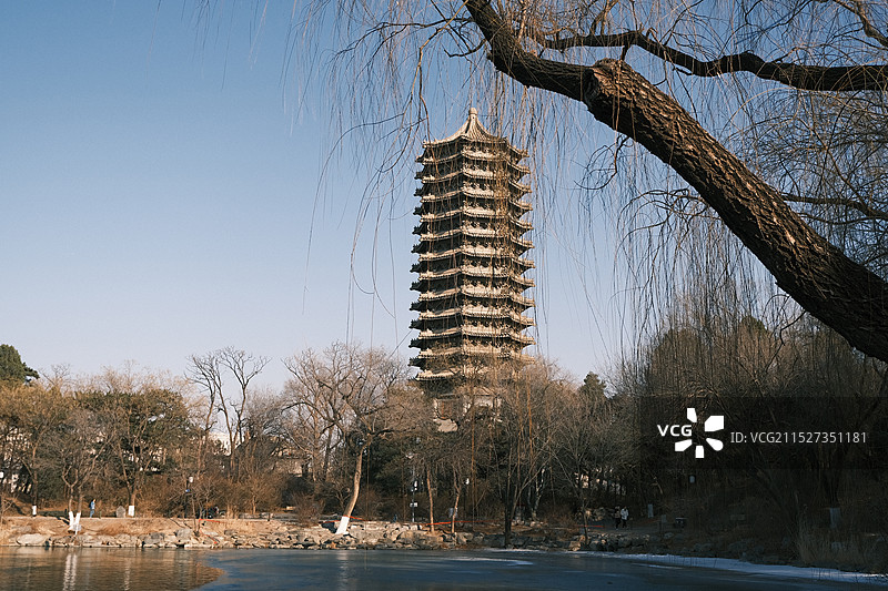 北京大学未名湖图片素材