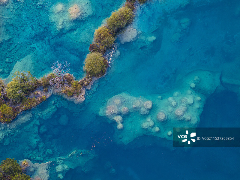 航拍九寨沟火花海珊瑚图片素材