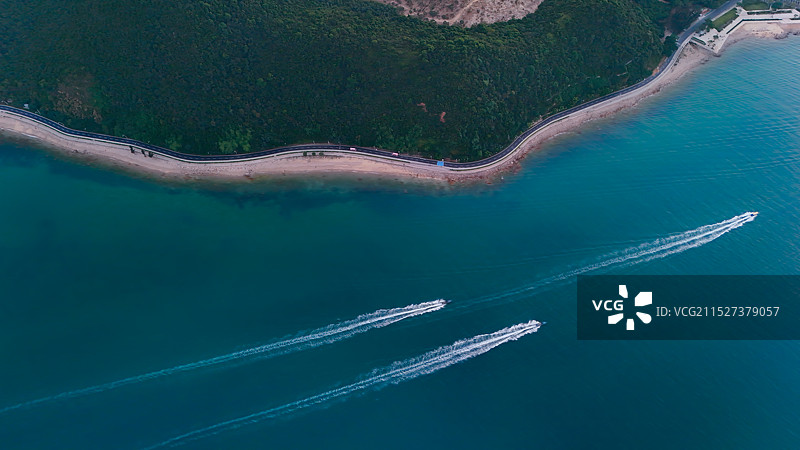 海岛快艇航拍图片素材