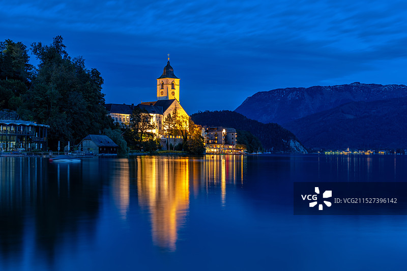 Wolfgangsee at night图片素材