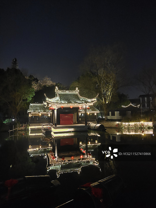 绍兴社戏 戏台 乌篷船图片素材