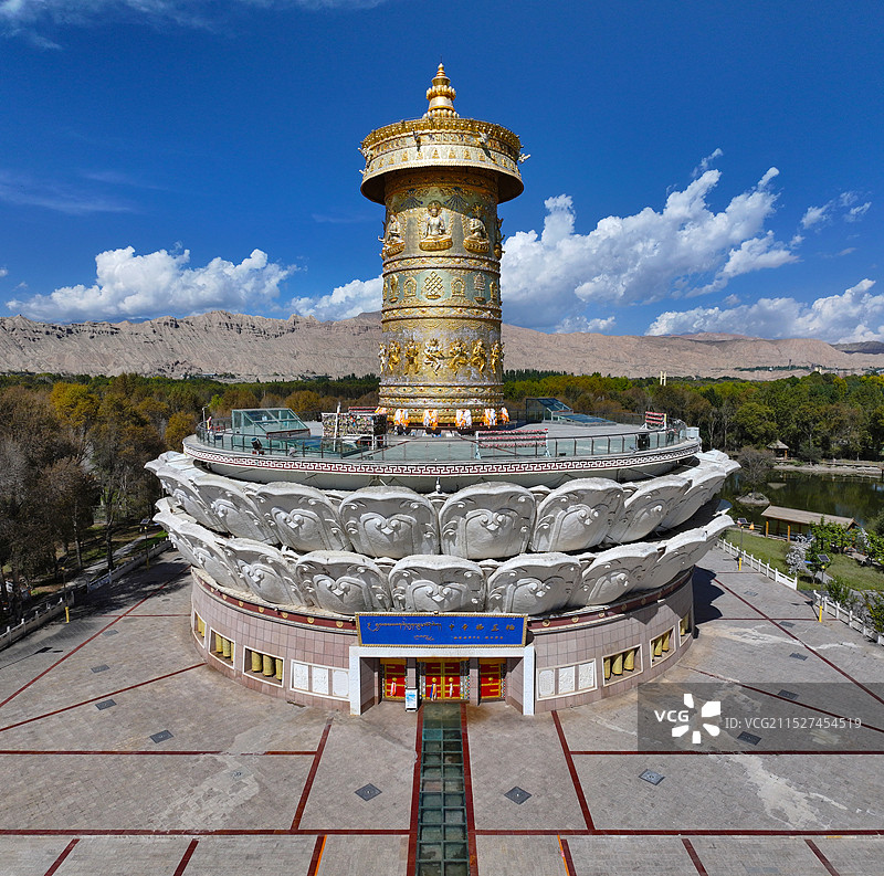 青海省海南藏族自治州贵德黄河清国家湿地公园中华福运轮航拍图片素材