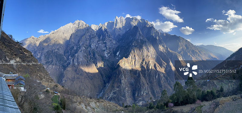 迪庆虎跳峡景区图片素材
