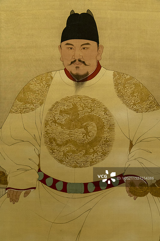 朱元璋朝服像（朱元璋，字国瑞，原名朱重八、朱兴宗，明朝开国皇帝，年号“洪武”）图片素材