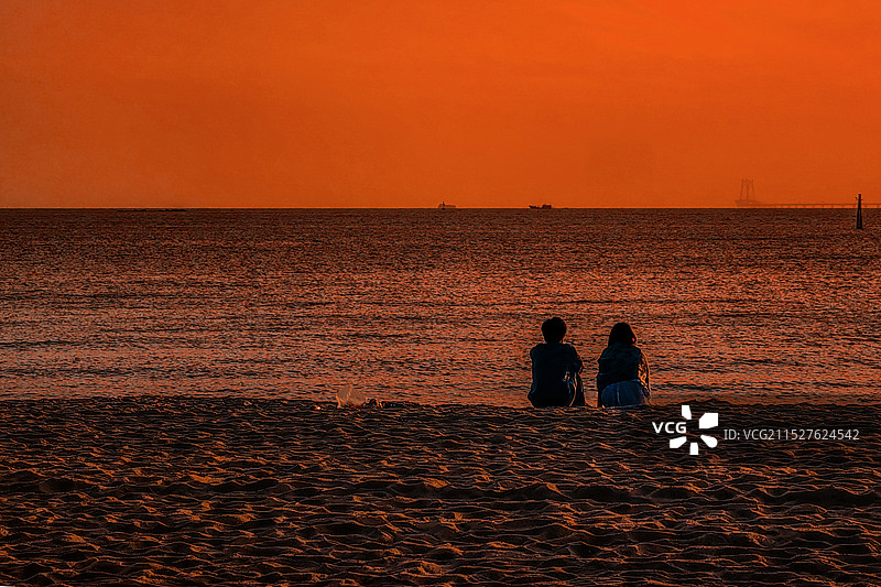 沐光珠海情侣中路海岸图片素材