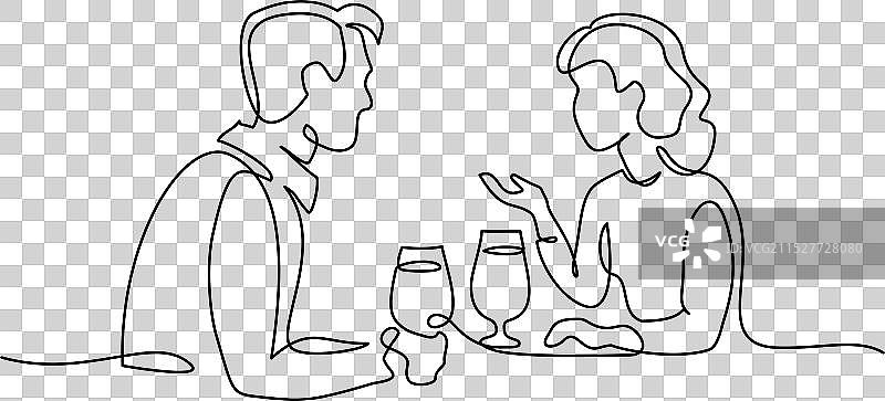 男人和女人在喝啤酒或葡萄酒，持续不断。图片素材