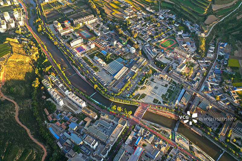 甘肃省甘南藏族自治州临潭县冶力关航拍城区图图片素材