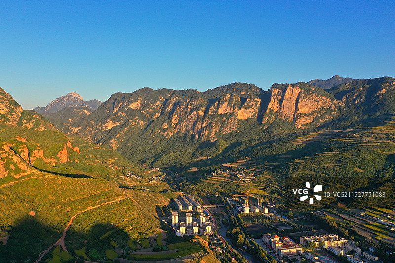 甘肃省甘南藏族自治州临潭县冶力关航拍城区图图片素材