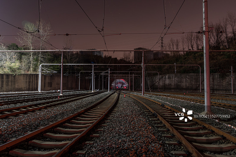 地铁轨道隧道图片素材