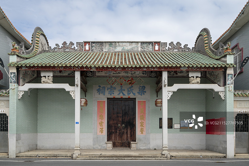 佛山市禅城区，紫南村，镬耳屋，紫南文化旅游区，典型的珠三角桑基鱼塘古村落图片素材