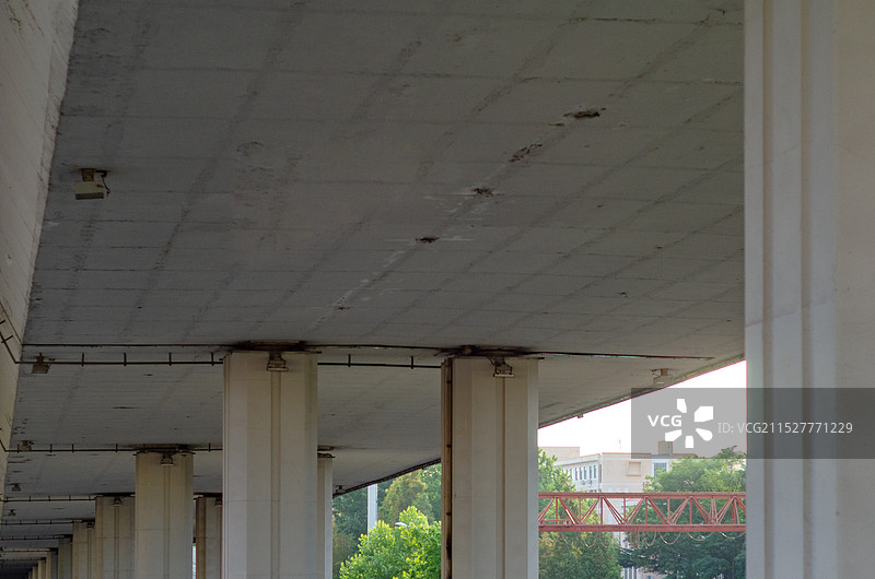 高架桥的桥墩图片素材