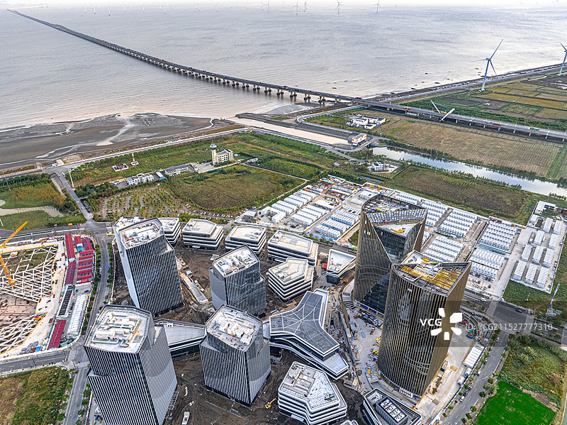 信息飞鱼 临港新片区国际数据经济产业园 上海特色产业园区 人工智能、跨境数据中心、增值电信业务自贸区图片素材