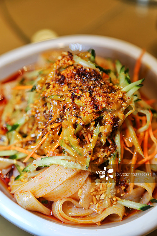 砂锅菜和酿皮图片素材