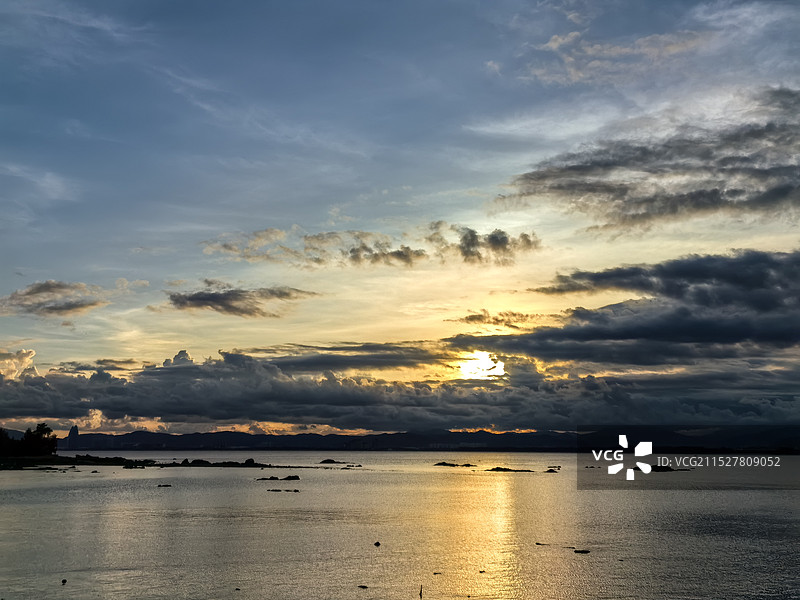 陵水赤岭海边日落图片素材