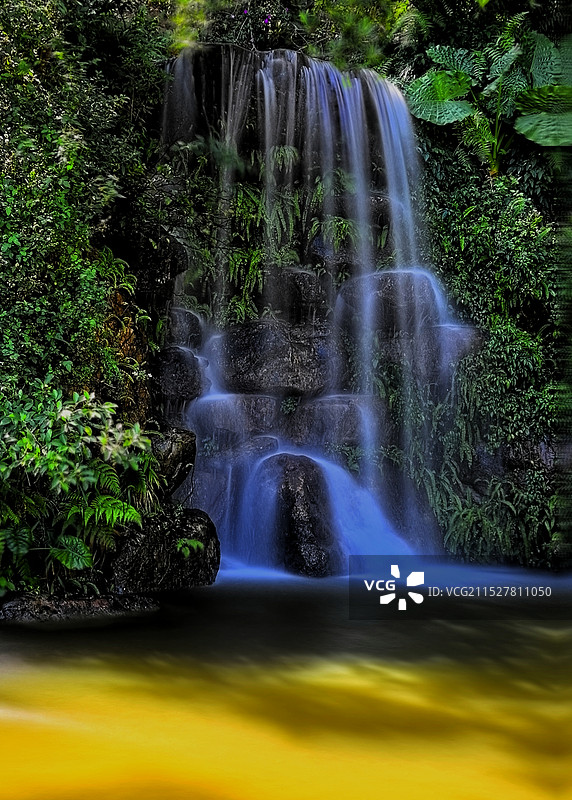 潺潺流水--手机拍摄于广州帽峰山图片素材