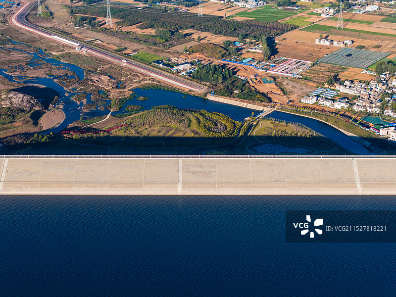 航拍水库大坝图片素材