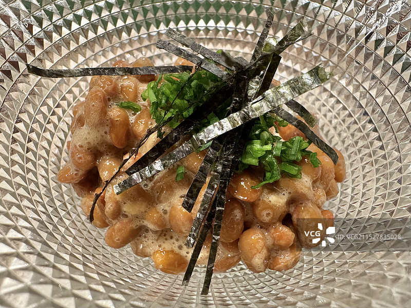 纳豆(发酵的大豆)，日本料理图片素材