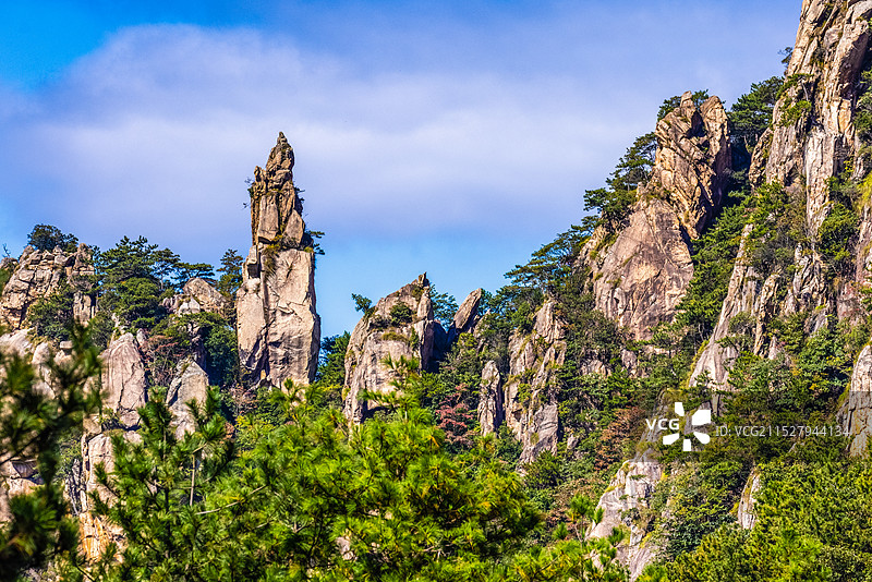 皖浙天路笔架峰图片素材