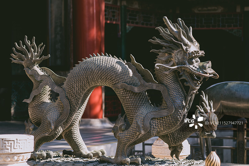 故宫里的龙雕塑特写图片素材