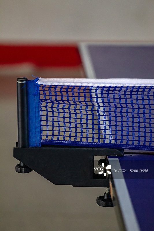 四川省绵阳市北川县室内乒乓球桌，乒乓球，乒乓球拍，国球图片素材