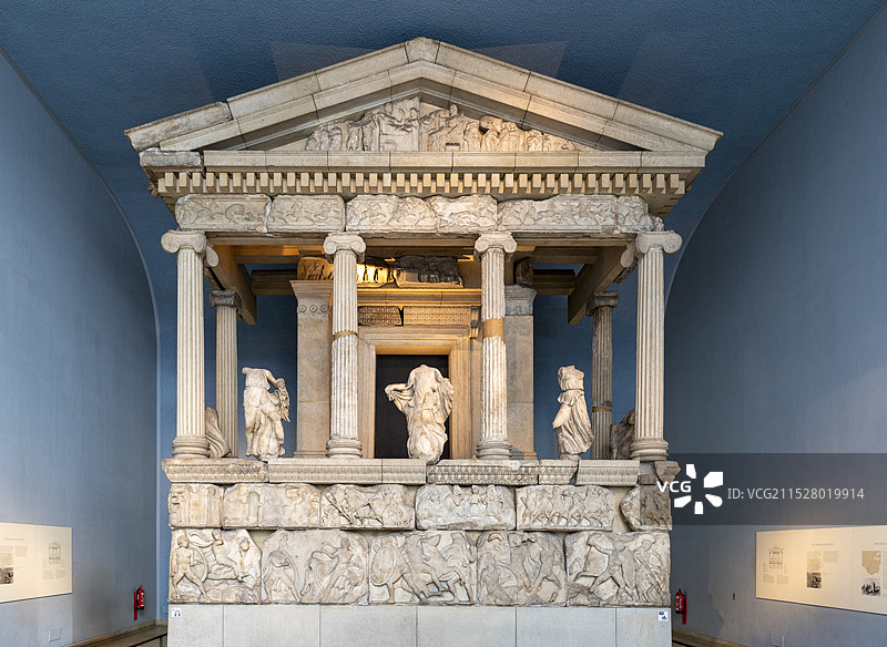 大英博物馆展厅，古埃及文物，古希腊文物，中国文物，罗丹雕塑《思想者》图片素材