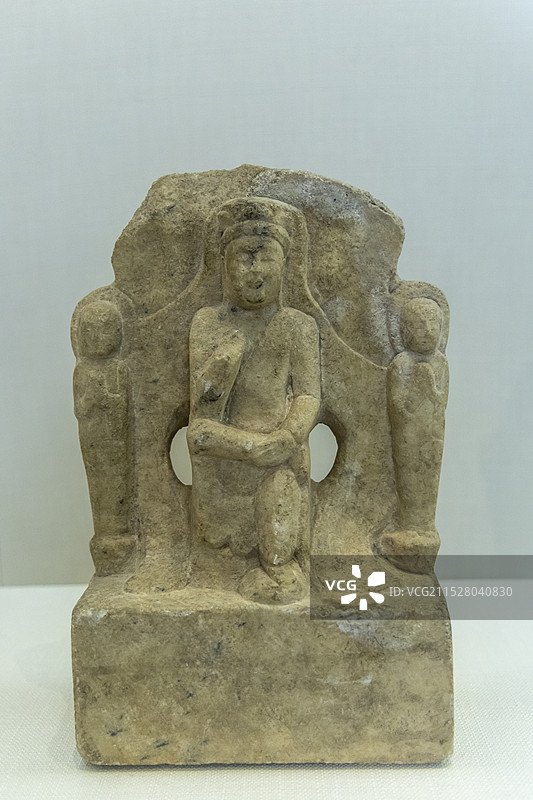 山东省滨州市博物馆“滨州历史文化陈列”展：汉白玉石佛造像（北齐天统三年，1982年无棣县于何庵村出土图片素材