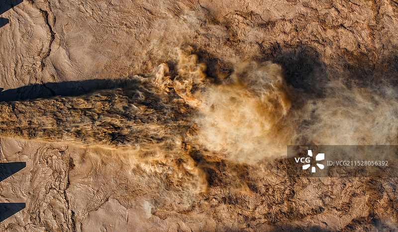 黄河小浪底调沙的壮丽景色图片素材