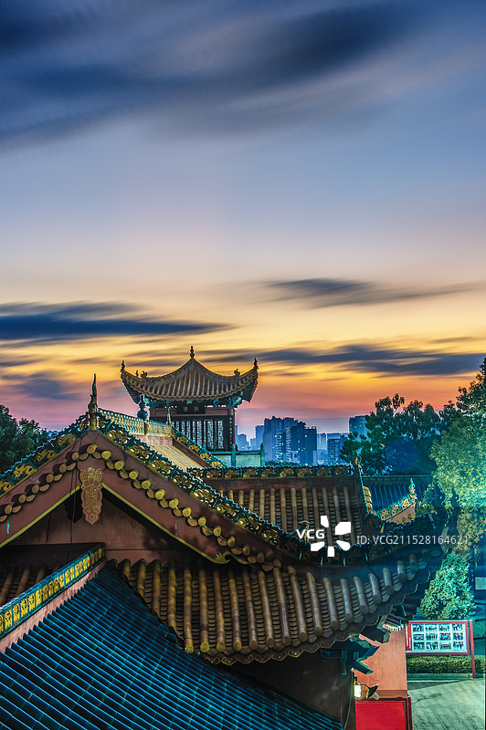 邵阳市双清区玉清宫夕阳下的古建筑图片素材