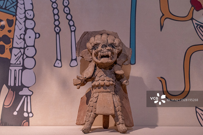 哈拉帕人类学博物馆文物韦拉克鲁斯中部文化豹人陶口哨图片素材