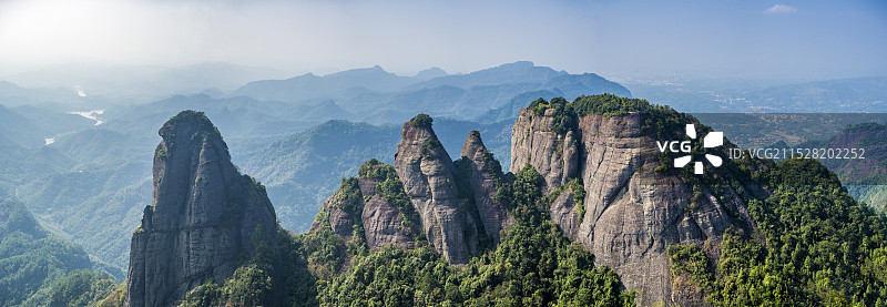 都峤山森林公园风光，中国广西自治区玉林市容县（容州）图片素材