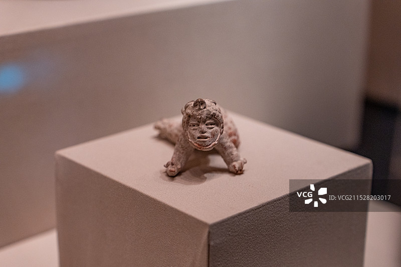 墨西哥国立人类学博物馆文物特奥蒂瓦坎文化婴儿脸豹人陶塑图片素材