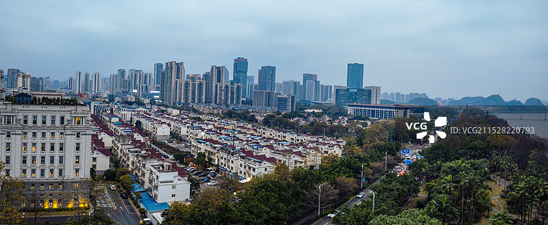 柳州 文昌大桥 夜景 河东公园 萝卜洲  窑埠古镇 蟠龙山公园 阳光100图片素材